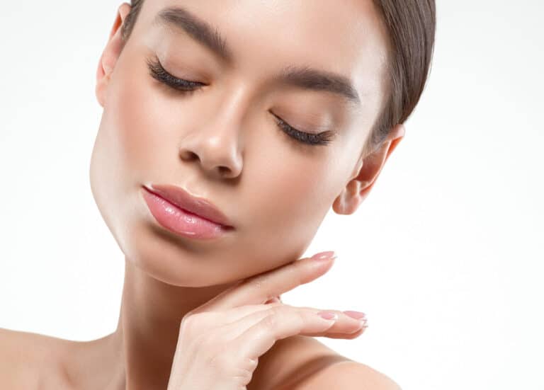How Can Juvederm® Volux™ Help You Get a Strong Jawline?